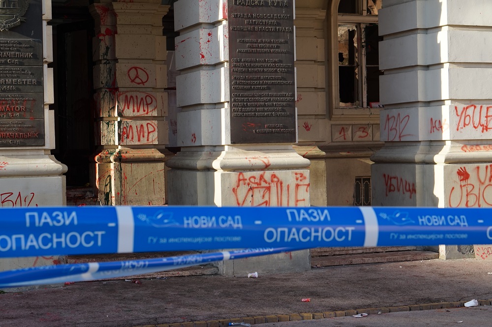 Jutro posle demoliranja Gradske kuće: Kako izgleda Novi Sad nakon burne noći (FOTO) 2