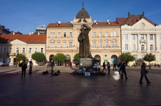 Jutro posle demoliranja Gradske kuće: Kako izgleda Novi Sad nakon burne noći (FOTO) 16