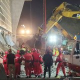 Urušio se deo Železničke stanice u Novom Sadu: Četrnaestoro poginulih, među njima državljanin Severne Makedonije i devojčica od šest godina (FOTO/VIDEO) 15