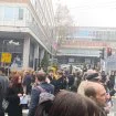 Protest ispred RTS-a: 15 minuta blokade za 15 žrtava tragedije u Novom Sadu 18