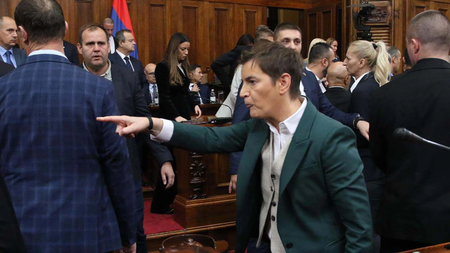 Opozicija će podneti ustavnu žalbu protiv Ane Brnabić, zbog urušavanja Skupštine Srbije i ignorisanja zahteva poslanika 3