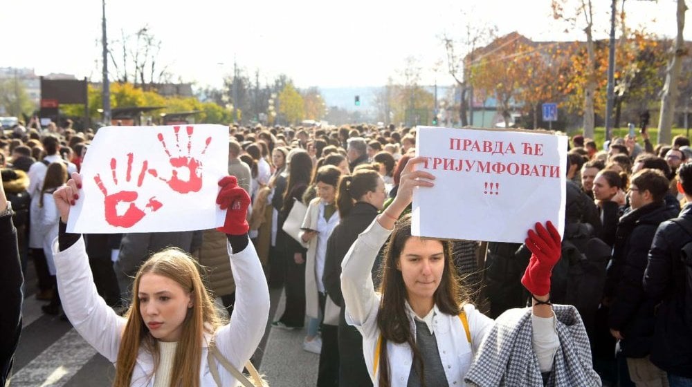 Da li studenstka blokada Medicinskog i Stomatološkog fakulteta ima uticaja na lečenje pacijenata? 7