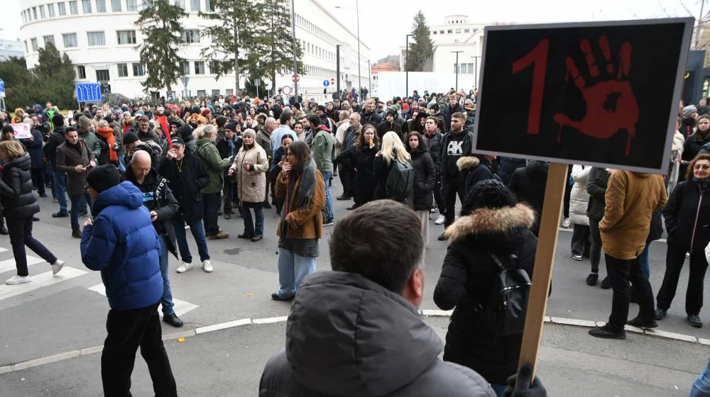 Pokret Bravo: Da i studenti budu na sutrašnjoj sednici Skupštine Novog Sada 11