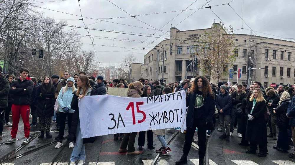 Više od 100 doktoranada Beogradskog univerziteta podržalo studente 11