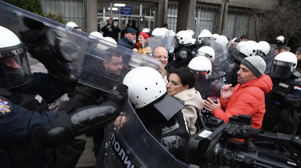 Opozicija traži smenu načelnika PU Novi Sad 1