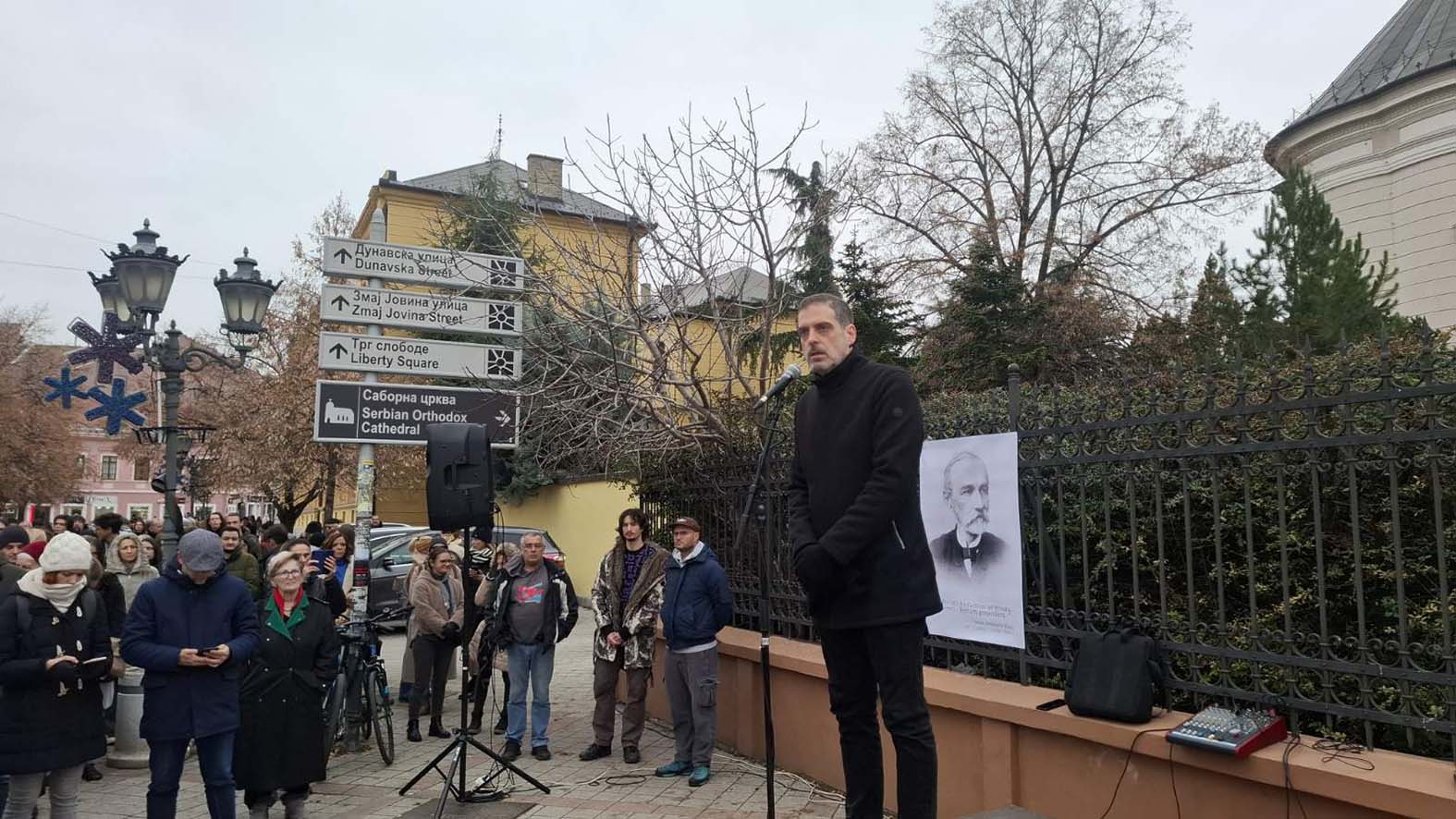 I veliki broj srednjoškolaca učestvovao u akciji "Zastani Srbijo" (FOTO) 8