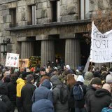 Radnici se okupili ispred Glavne pošte, traže veće plate i bolje uslove rada 8