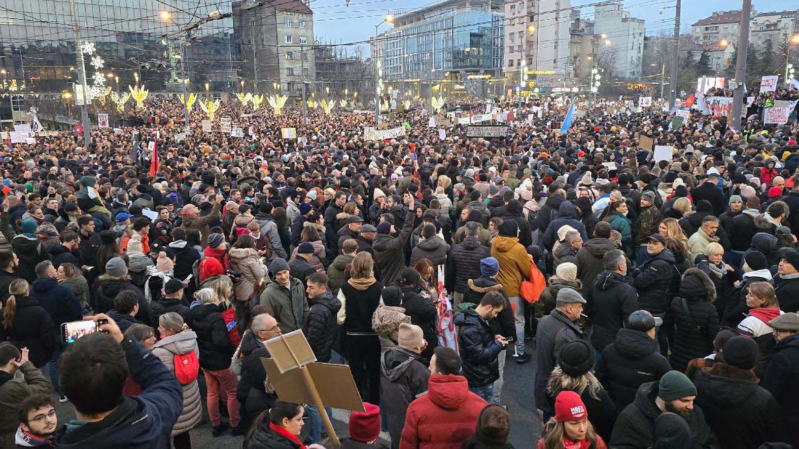 Opozicija će podneti ustavnu žalbu protiv Ane Brnabić, zbog urušavanja Skupštine Srbije i ignorisanja zahteva poslanika 4