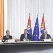 Vučić javno ukorio Vučevića po pitanju prosvetara, oduzeo reč Siniši Malom 9