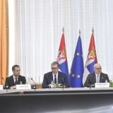 Vučić javno ukorio Vučevića po pitanju prosvetara, oduzeo reč Siniši Malom 4