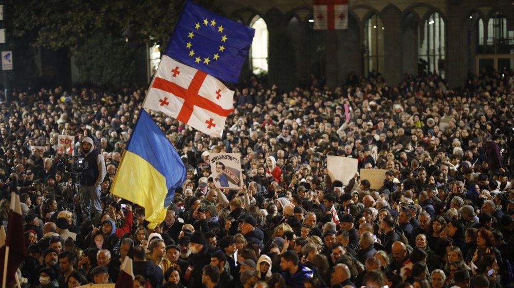 Hapšenja opozicionih političara, nasilje nad mladima: Gruzija se ne predaje (FOTO, VIDEO) 1