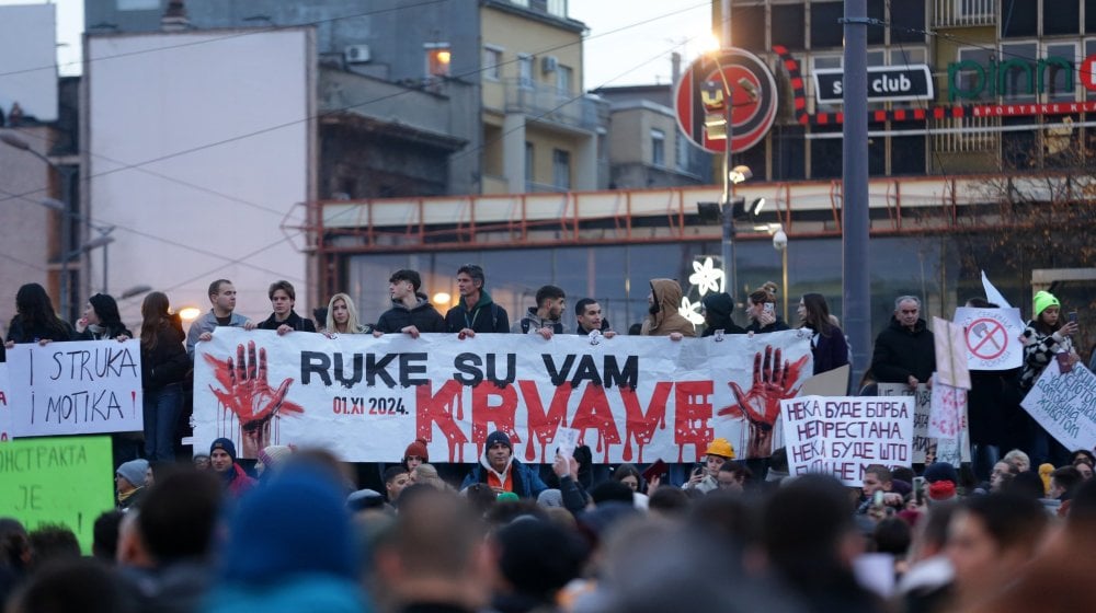 Arhiv javnih skupova: Protest na Slaviji najveći ikad održan u Srbiji, koliko ljudi je bilo na skupu u Nišu? 8