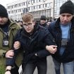 Policija privela mladića na protestu ispred Skupštine Novog Sada 16