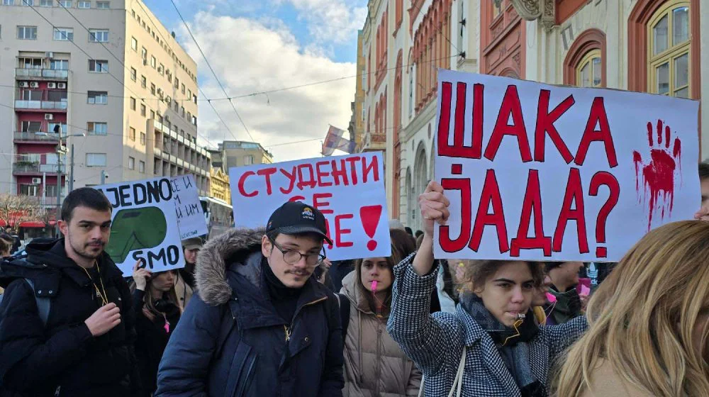 Uhapšen vozač koji se zaletao na građane tokom skupa „Zastani, Srbijo“ 6