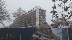 (FOTO) Rušenje uveliko u toku, hotel Jugoslavija se pretvara u tone šuta 7