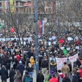 UŽIVO Protest na Slaviji, blokirane sve centralne ulice: U toku 15 minuta ćutanja, nema internet signala (FOTO, VIDEO) 2