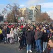 Demonstracije studenata u Novom Sadu: Blokirana raskrsnica kod Promenade, u toku je 15-ominutna ćutnja (FOTO) 10