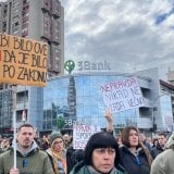 Mesec dana od tragedije u Novom Sadu: Blokada kod Železničke stanice, pa šetnja do Trga slobode 9