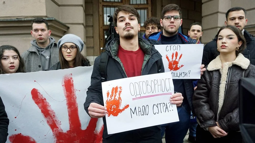 Niški studenti u protestu obeležavaju Dan borbe protiv korupcije na PMF-u, koji se izjasnio protiv projekta "Jadar" 1