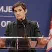 Verujte Ani Brnabić, a ne sopstvenim očima 5