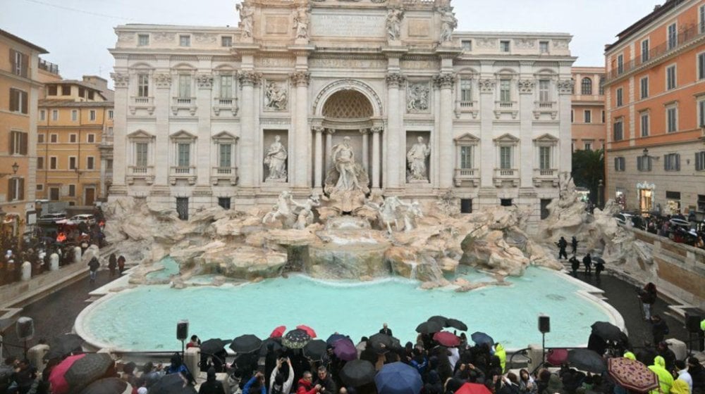 Obnovljena Fontana di Trevi, mere rimskih vlasti za smanjenje gužvi 10