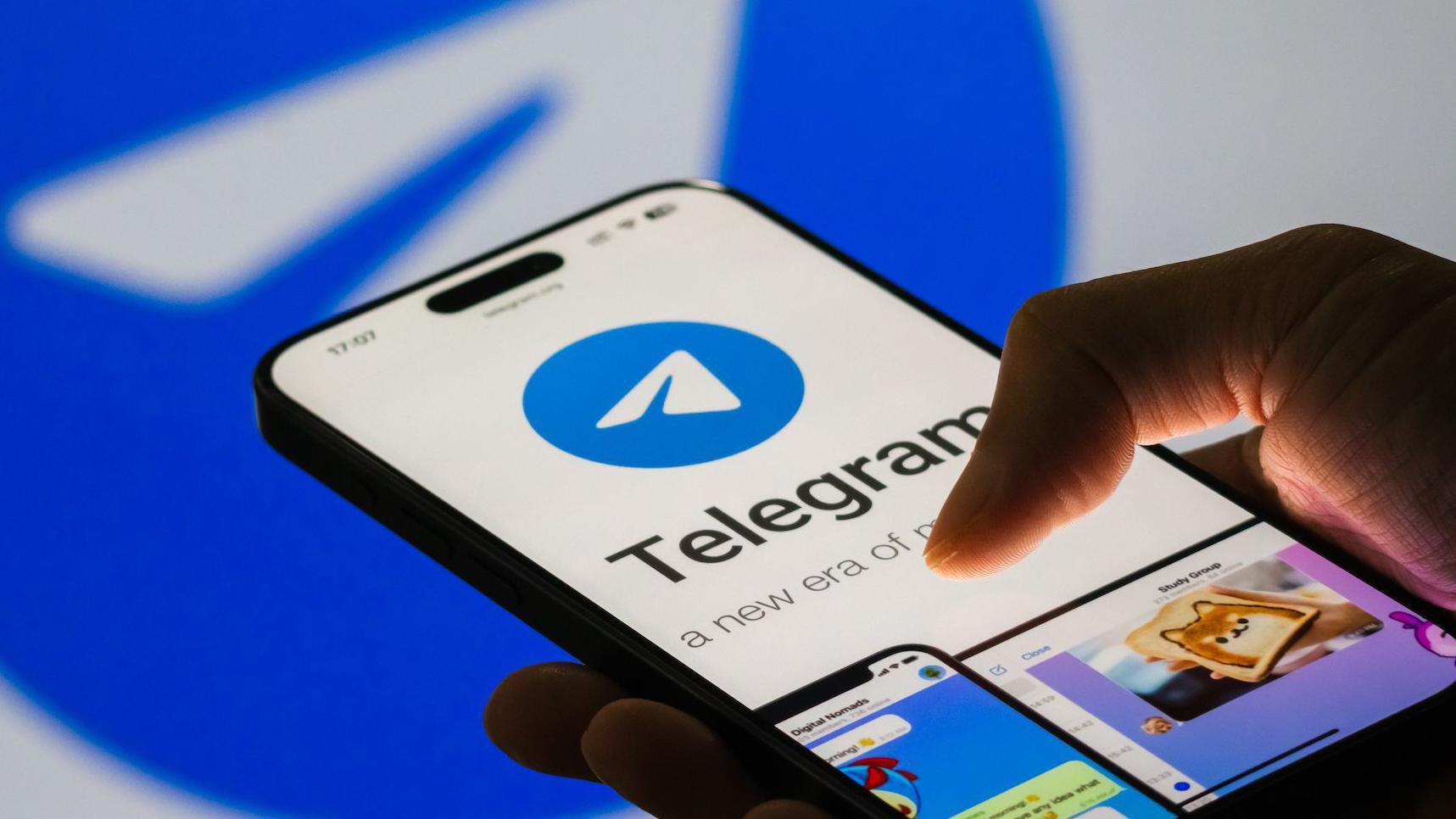 Aplikacija Telegram na telefonu