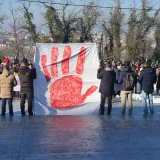 Studenti i zaposleni RTV zajedno u 15-ominutnoj tišini, policija s opremom za razbijanje demonstracija u zgradi televizije (FOTO, VIDEO) 10