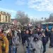 Demonstracije studenata u Novom Sadu: Protestna šetnja pa blokada raskrsnice kod Promenade (FOTO) 3