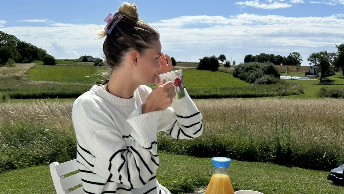 Vilma kaže da je primetila da su njene majka, sestra i baka bile pod stresom jer su morale da rade