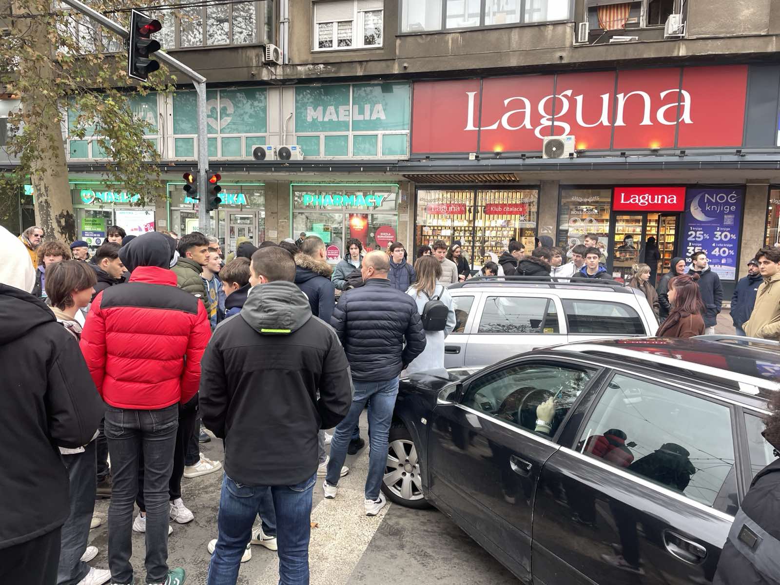 Studenti tehničkih fakulteta blokirali Bulevar na 15 minuta (FOTO/VIDEO) 3