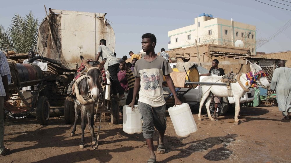 U Sudan ove nedelje stigao prvi konvoj humanitarne pomoći posle 20 meseci 10