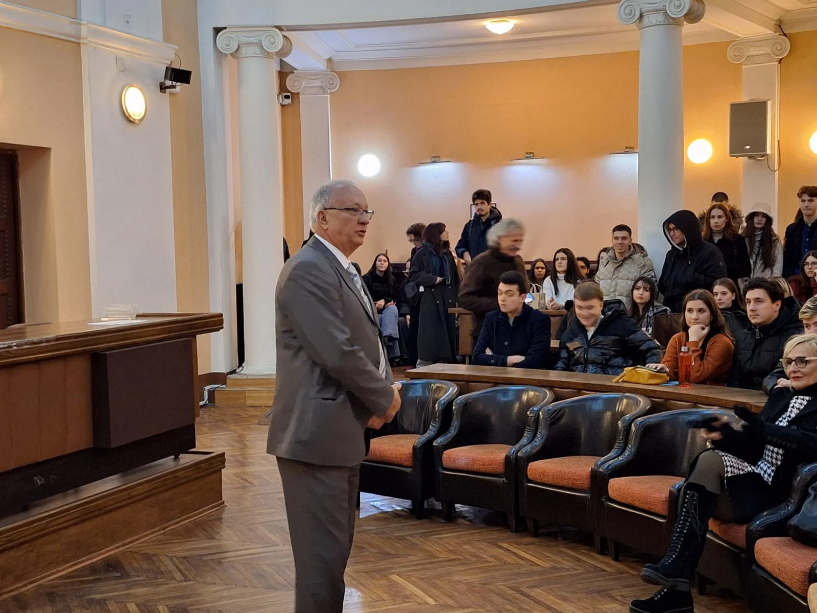 "Univerzitet u Nišu postao partijska filijala SNS-a": Dr Dragan Milić podržao studentski protest 2