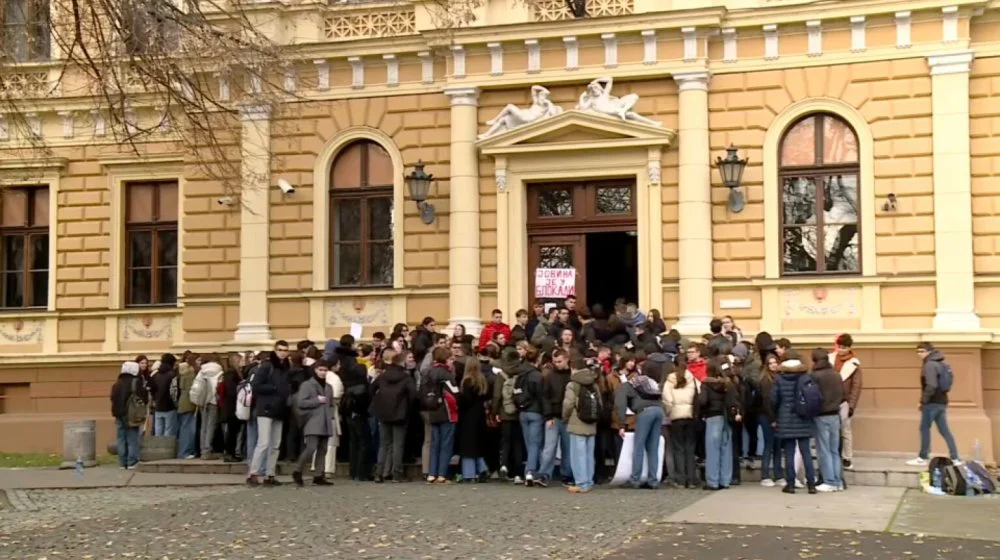 Savet roditelja Jovine gimnazije izglasao podršku učenicima u blokadi 6