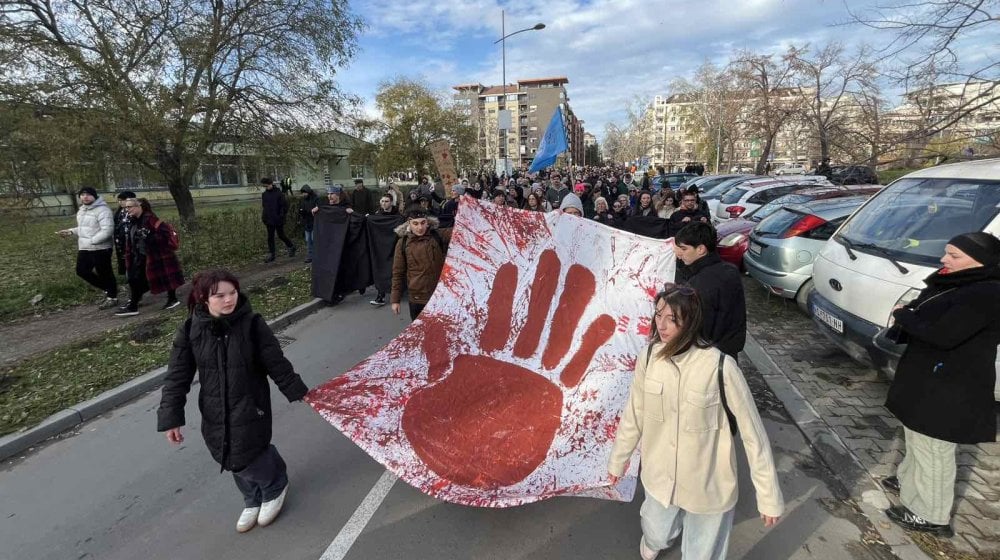 Studenti PMF-a u Novom Sadu koji su u blokadi osudili targetiranje i vređanje dekana 1