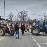 "Nema smisla razgovarati": Blokirana Ibarska magistrala kod Kraljeva, poljoprivrednici šalju podršku studentima 6