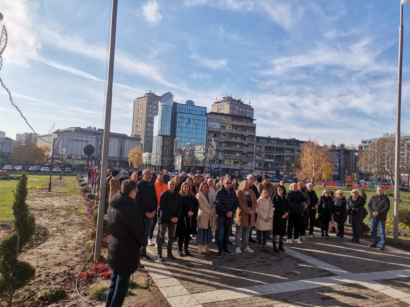 U protestu Zastani Srbijo studenti i učenici uz građane, više manjih incidenata, ali i jedan veći sa članovima Filharmonije (FOTO/VIDEO) 8