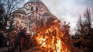 Badnji dan: Kako badnjak donosi sreću i blagostanje u dom 1