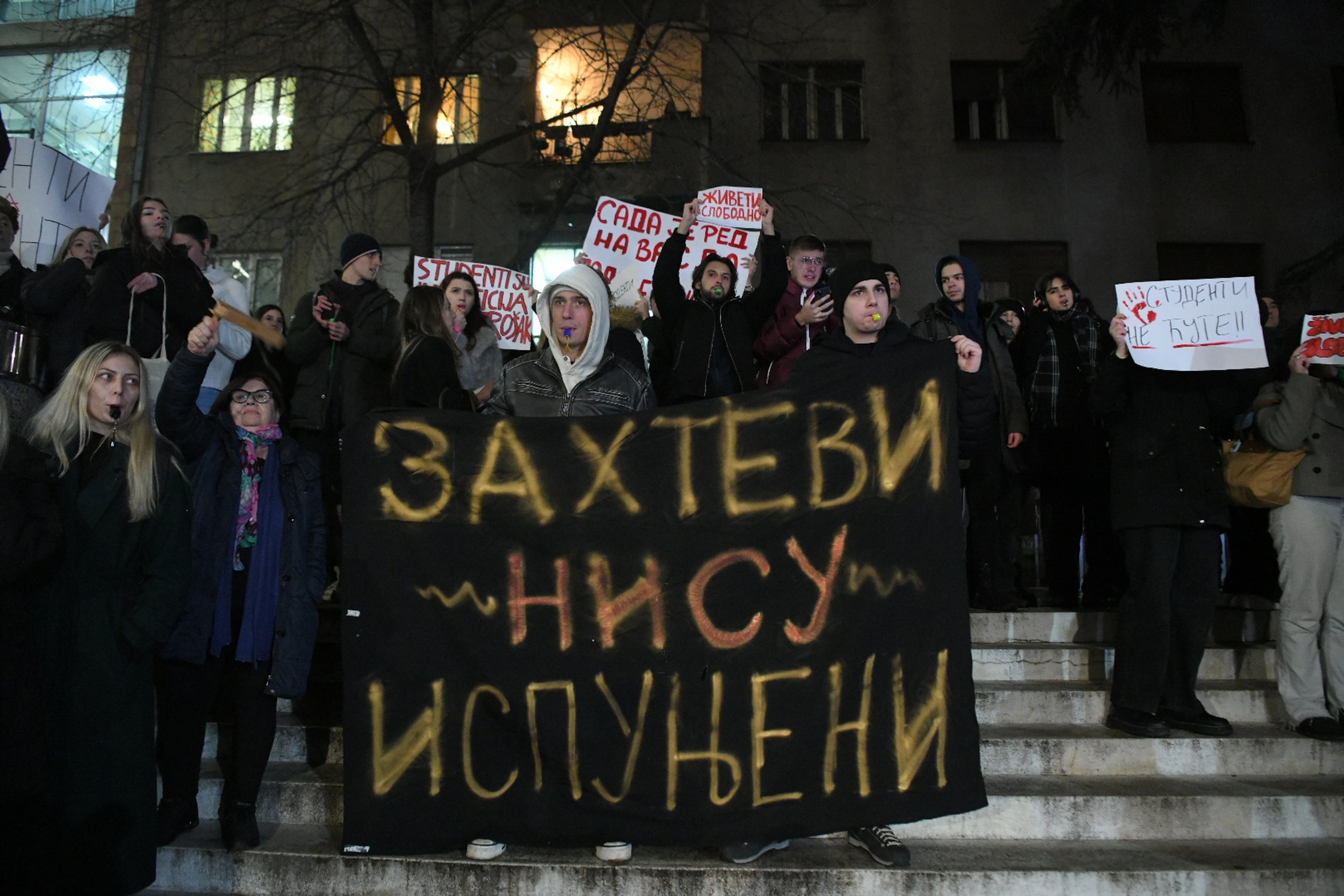 Kako je izgledao protest studenata ispred RTS-a u fotografijama 11