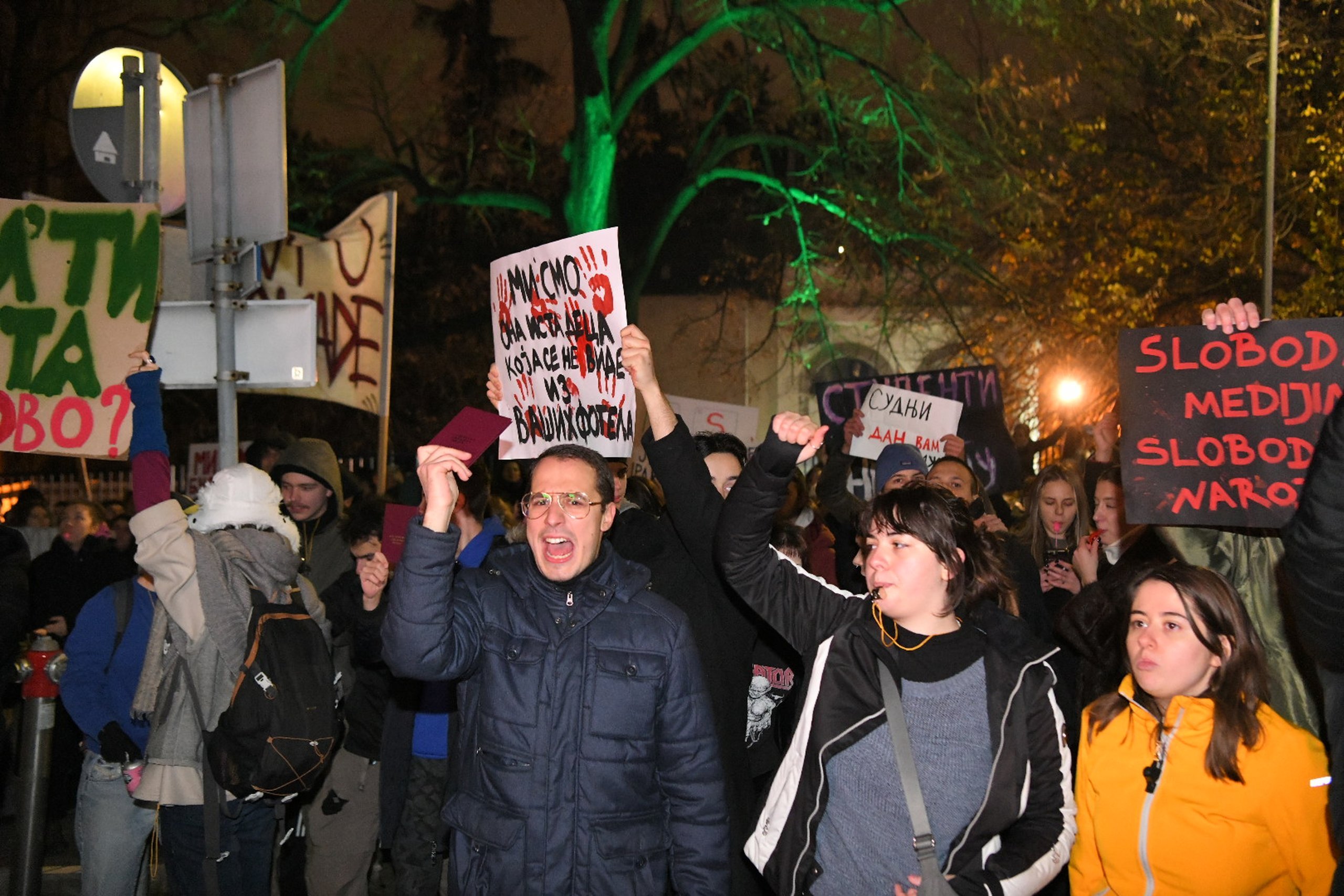 Kako je izgledao protest studenata ispred RTS-a u fotografijama 6