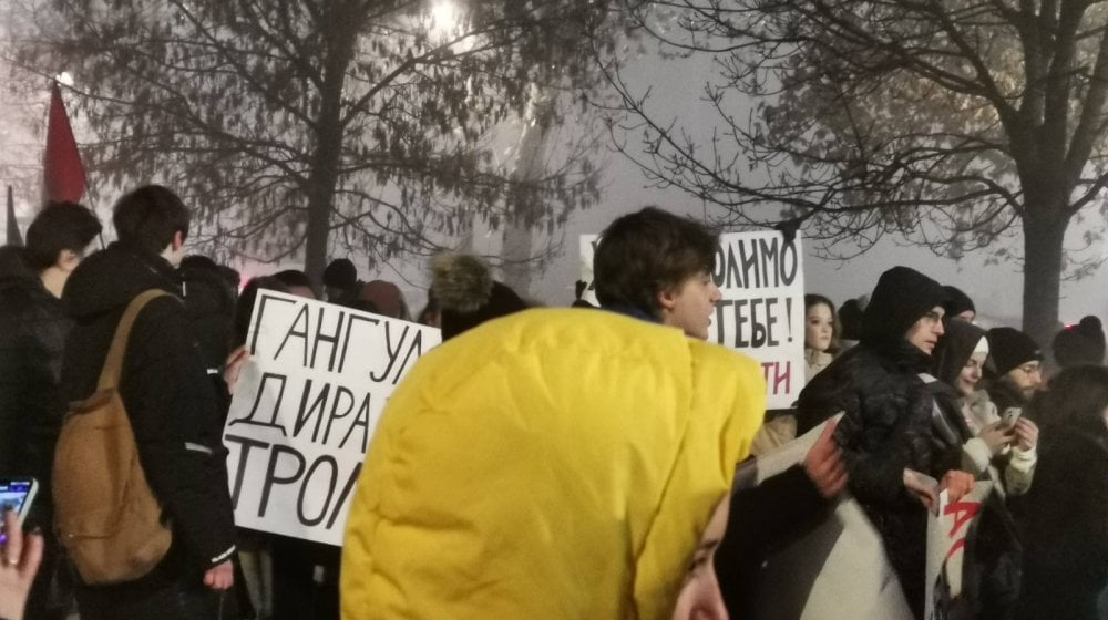 "Nema nove godine za staru ste nam još dužni": Studenti dočekuju Novu godinu protestom 8