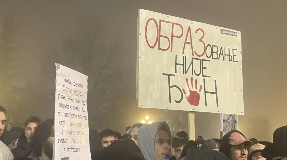 Kako je izgledao novogodišnji beogradski studentski protest snimljen dronom i u fotografijama 15