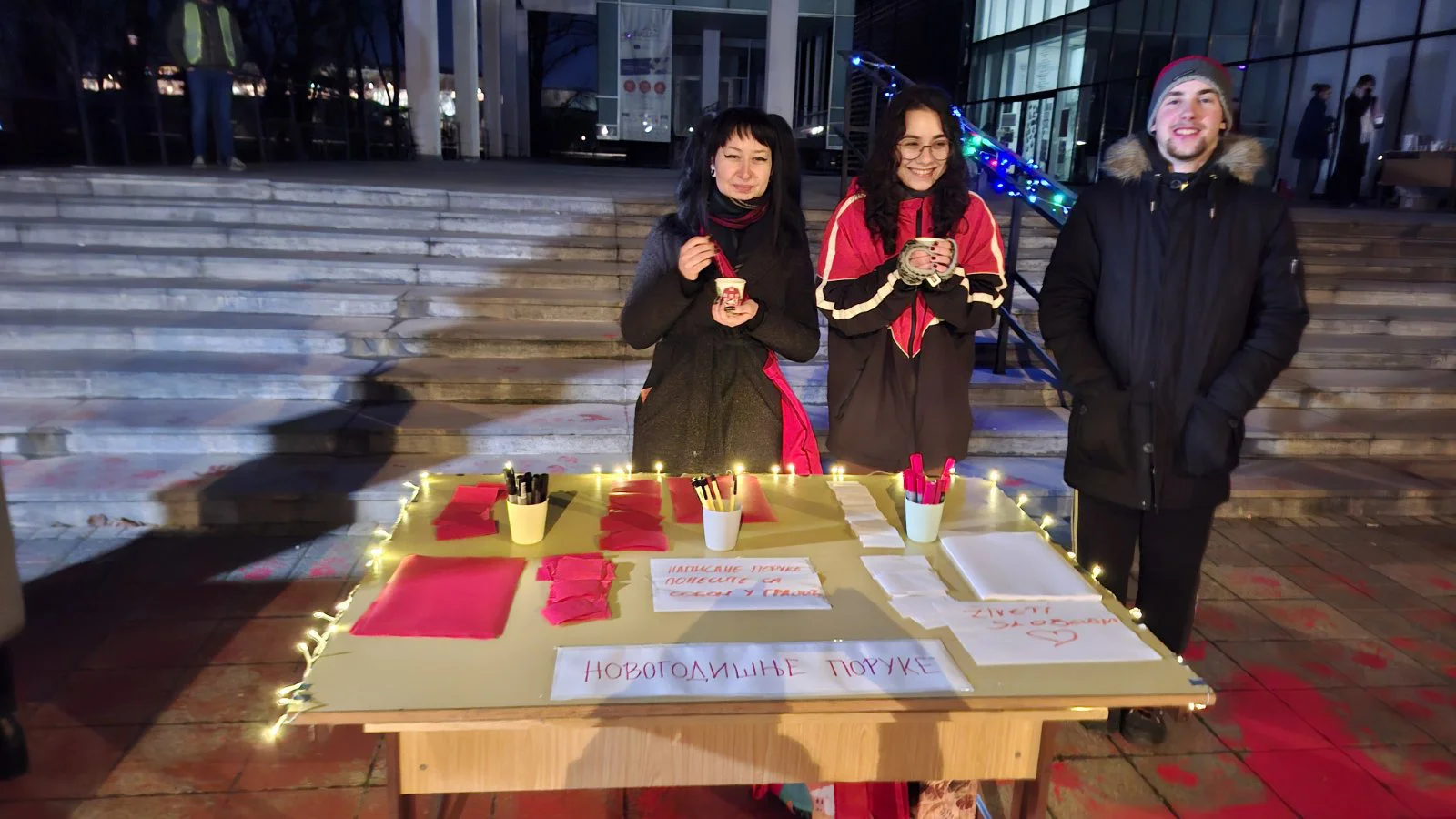 Novosadski studenti protestom i petnaestominutnom tišinom u ponoć dočekali Novu godinu po Julijanskom kalendaru (FOTO,VIDEO) 3