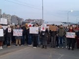 Završeni protesti ispred Banovine i Ustavnog suda: Studenti u Nišu i Beogradu pozvali na generalni štrajk 8