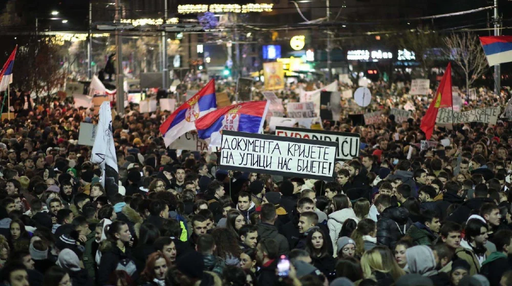 Vučić gubi tlo pod nogama, a ne studenti: Sagovornici Danasa o izjavi predsednika da protesti padaju 8