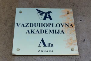 Protest u Vazduhoplovnoj akademiji u Beogradu zbog smene direktora 1