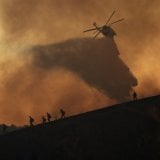 Najavljen još jači vetar koji bi mogao da proširi požare: Stradale najmanje 24 osobe u oblasti Los Anđelesa, ima nestalih (FOTO, VIDEO) 5