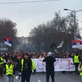 Studentkinja, koja je juče povređena na protestu, u stabilnom stanju 5