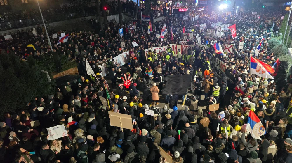 Dirigentkinja koja je podržala studente: Ja sam crvenu rukavicu digla zbog svoje dece 1