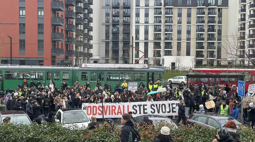 "Dođi na Mostar, ako imaš petlju": Studenti se uputili ka Višem javnom tužilaštvu (FOTO; VIDEO) 6