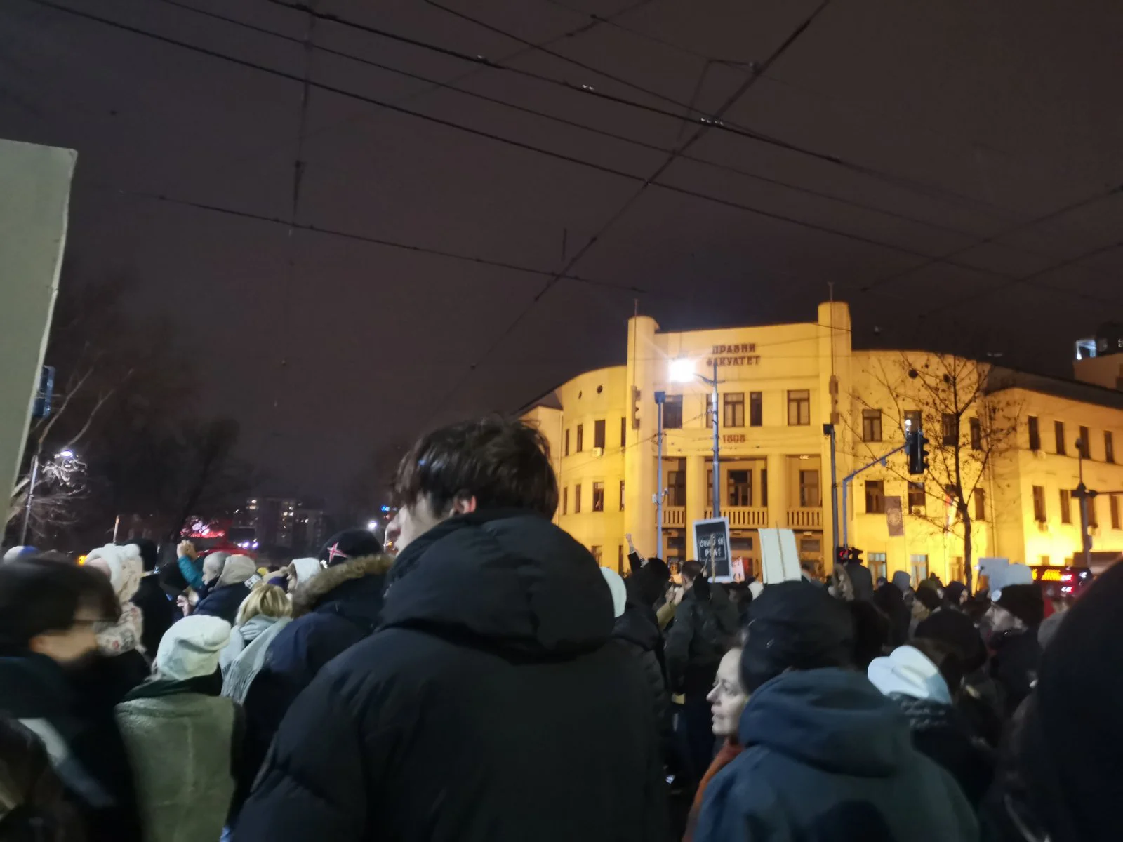 Studenti u šetnji podrške do Pravnog fakulteta, zahtevaju generalni štrajk (FOTO, VIDEO) 4